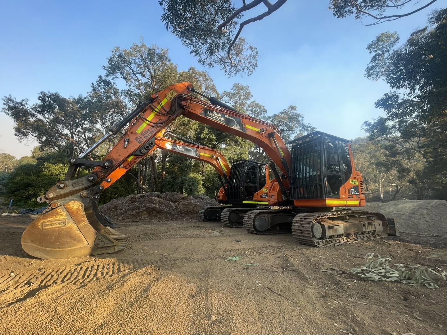 Gidge Civil excavators